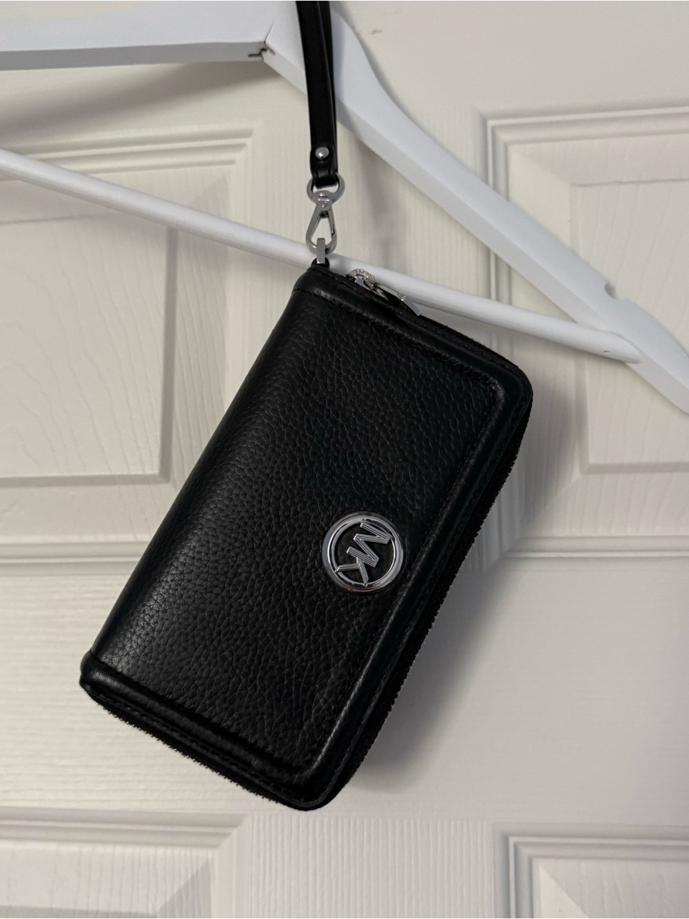 Michael Kors Black Leather Wristlet Wallet - Picture 4 of 5